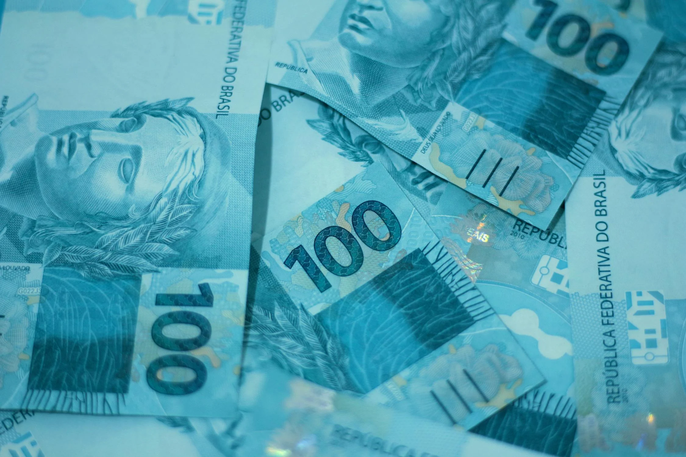 Index Funds vs. Individual Stocks: Which is Right for You?