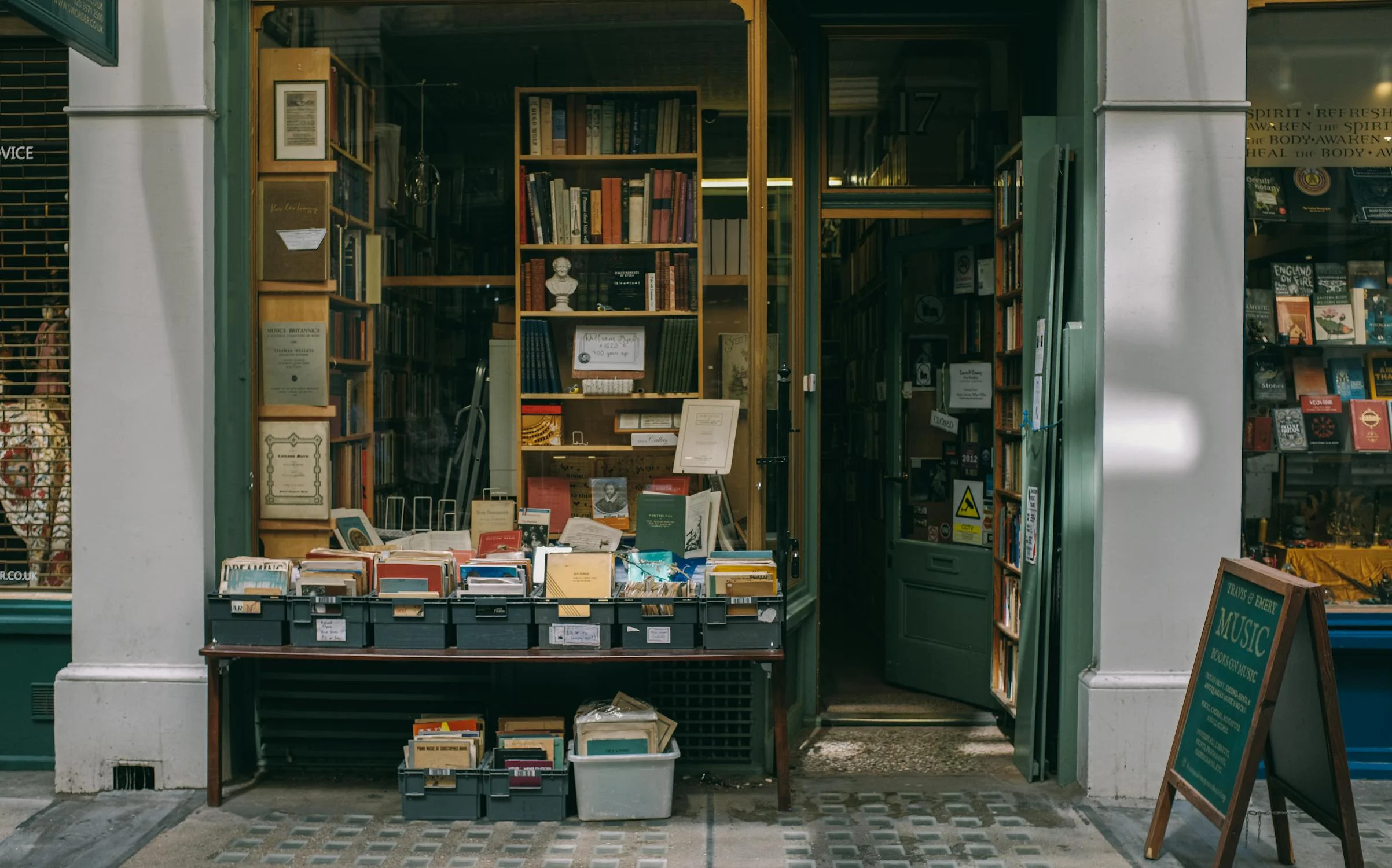 Financial Strategies for Brick-and-Mortar Stores